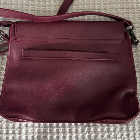 Joy Susan Deep Red Crossbody Bag - Picture 2 of 4